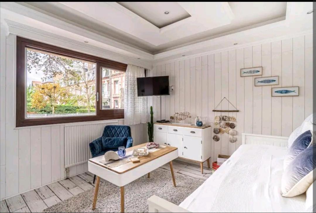 Deauville : Magnifique Studio En Face Du Casino ! Luaran gambar